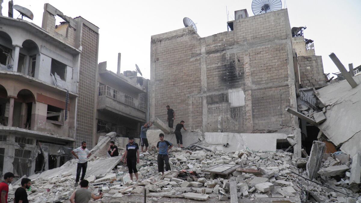 cheats/2012/08/13/rebels-we-downed-warplane/syria-pilot-ejects-from-fighter-plane-cheat_zrw3rs