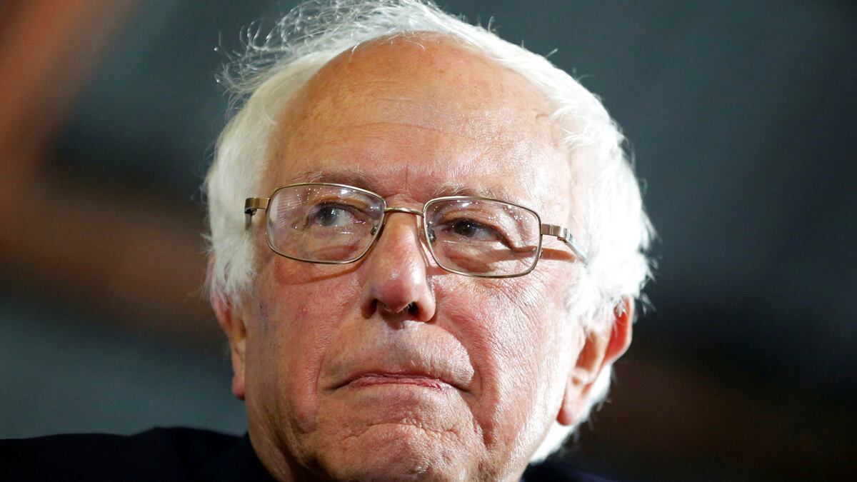 cheats/2016/06/08/ap-bernie-fans-harassing-reporters/160608-bernie-sanders_dkl88e