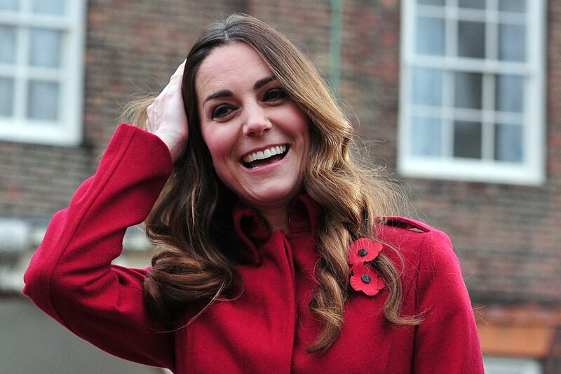 articles/2013/11/12/kate-middleton-refuses-to-name-her-favorite-piece-of-clothing/131108-sykes-kate-grey_ry6bsq