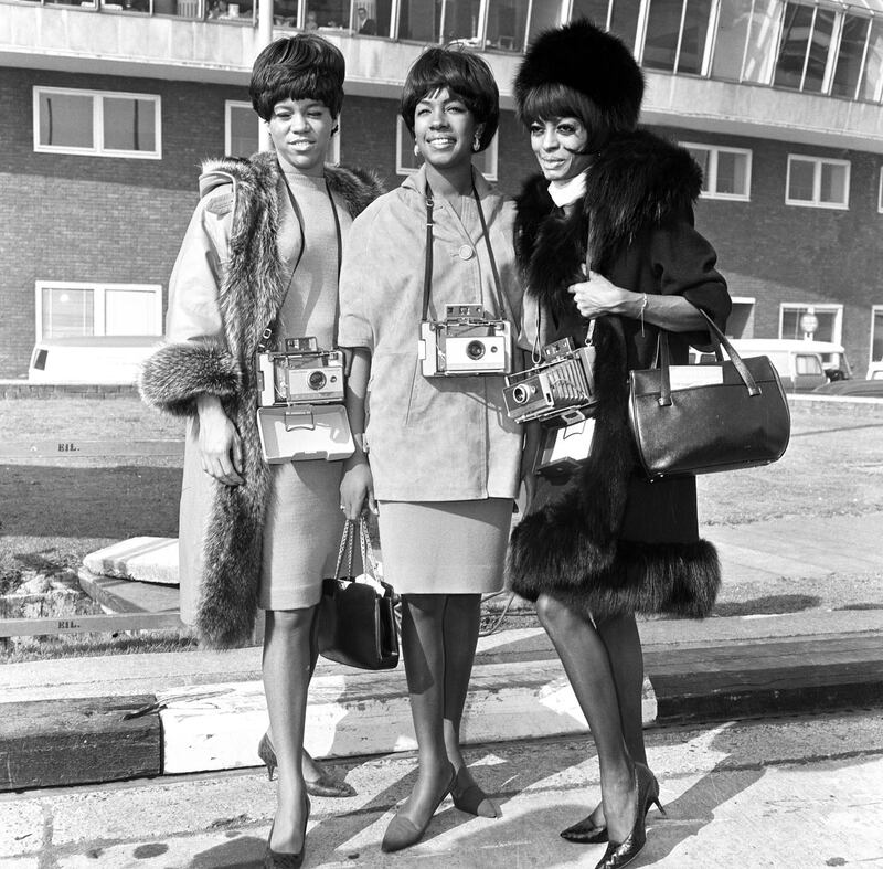 galleries/2013/08/10/classic-jet-set-jackie-o-liz-tayor-more-stars-in-the-air-photos/classic-jet-set-supremes_gnrmh6