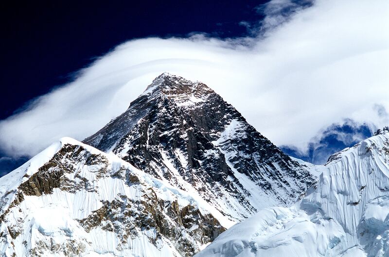 191211-Nadeau-Everest-summit_f77tab