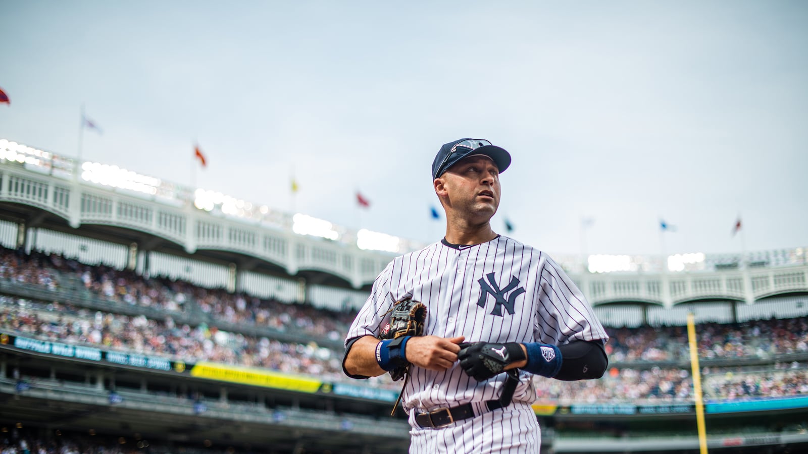 articles/2014/09/28/10-unforgettable-derek-jeter-highlights-video/140928-jeter-moments-tease_adtkhr