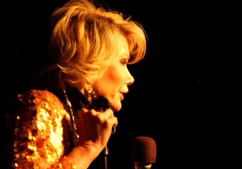 galleries/2010/04/18/the-hottest-films-at-tribeca/tribeca---a-piece-of-work_twkqh4