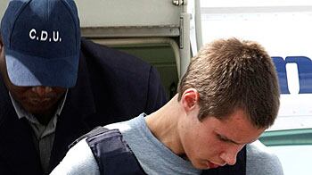 cheats/2010/07/12/will-toe-prints-convict-the-barefoot-bandit/barefoot-bandit_snmywi