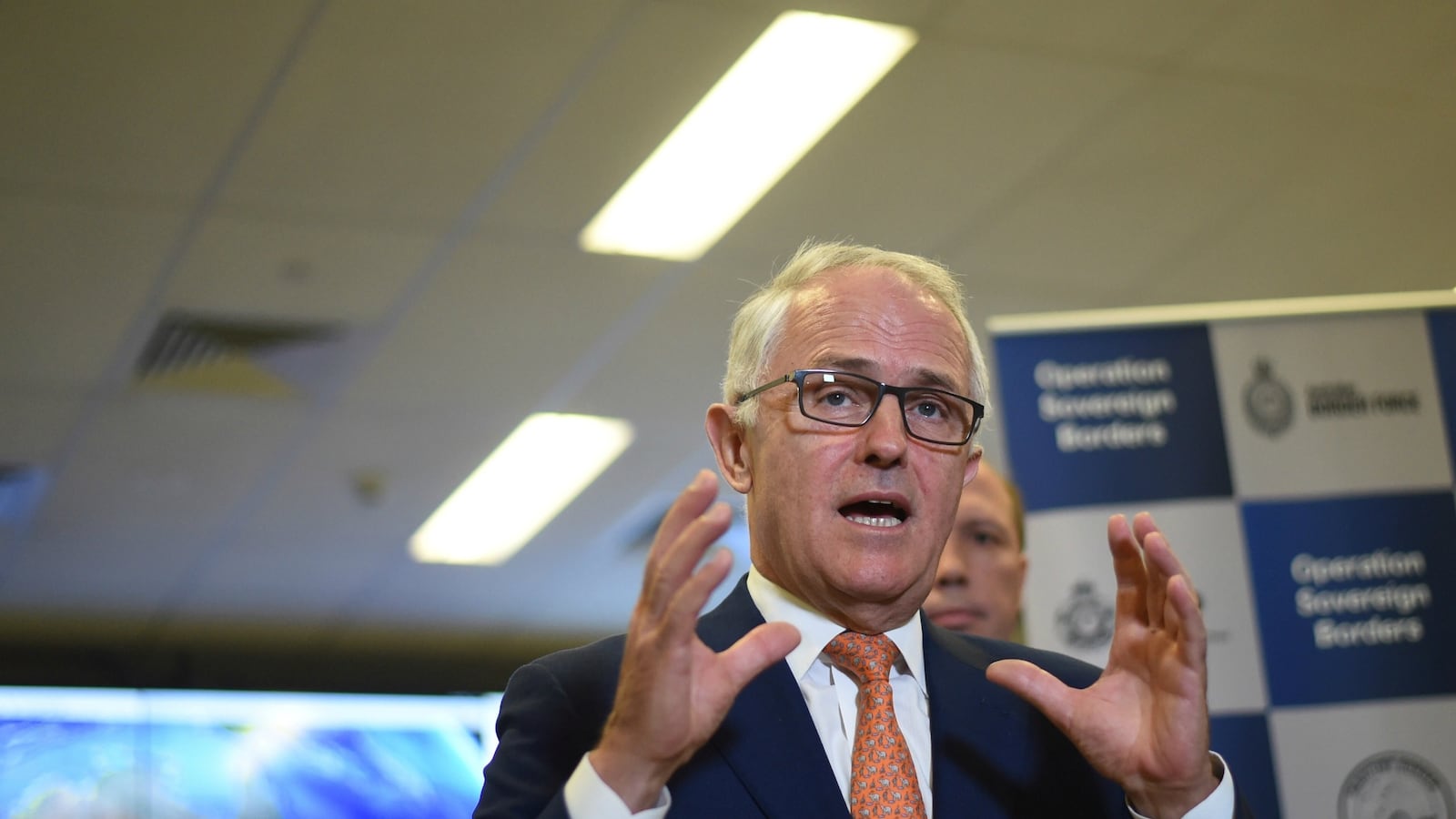 cheats/2016/11/13/7-4-magnitude-earthquake-strikes-new-zealand/161113-NZ-quake-3-cheat_bpdmos