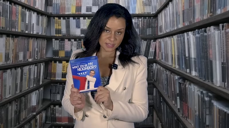 Sarah Cooper is back with an absurd impression of Melania Trump.