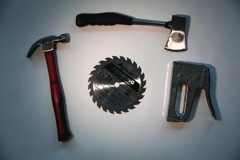 galleries/2014/11/26/the-most-insane-weapons-seized-at-jfk-photos/141119-tsa-weapons-05_asccjr