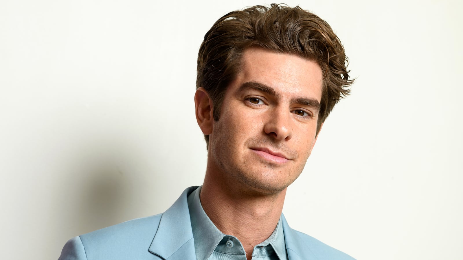 220426-andrew-garfield-hero_etdx73