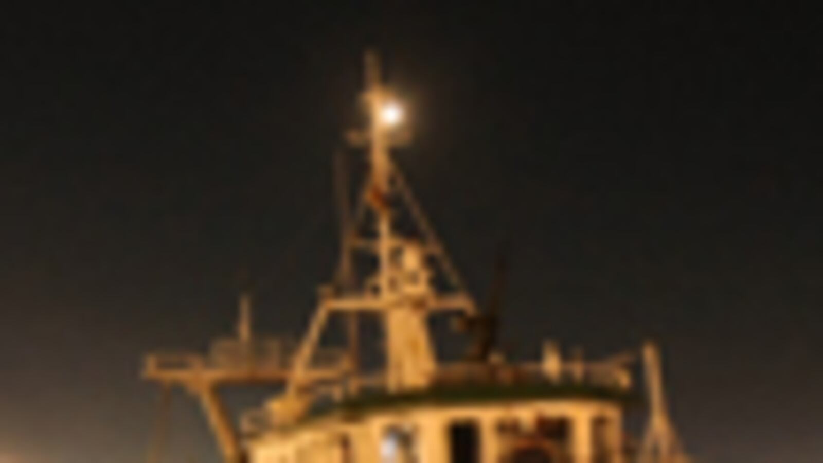 cheats/2011/04/14/thousands-of-refugees-flood-port-city/libya-ship_gjblhc