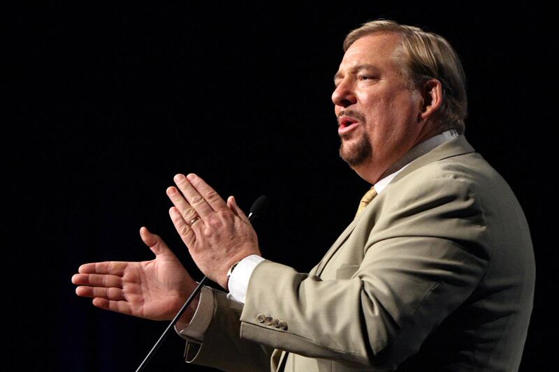 articles/2012/04/15/henry-louis-gates-jr-unearths-rick-warren-s-slave-holding-ancestors/rick-warren-slavery-deluca_xa4np3