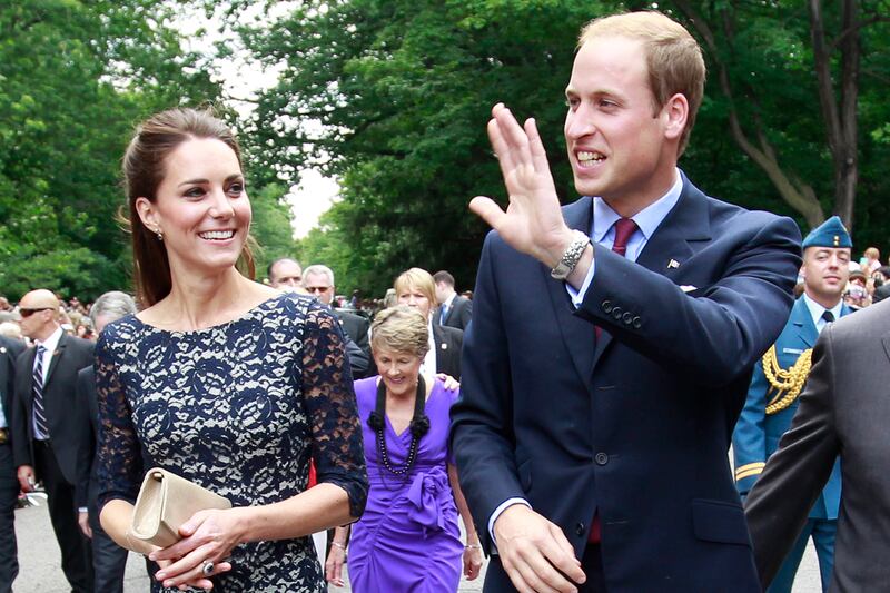 galleries/2011/07/01/royal-tour-of-canada-and-the-united-states/royal-tour-canada-william-kate2_p374q8