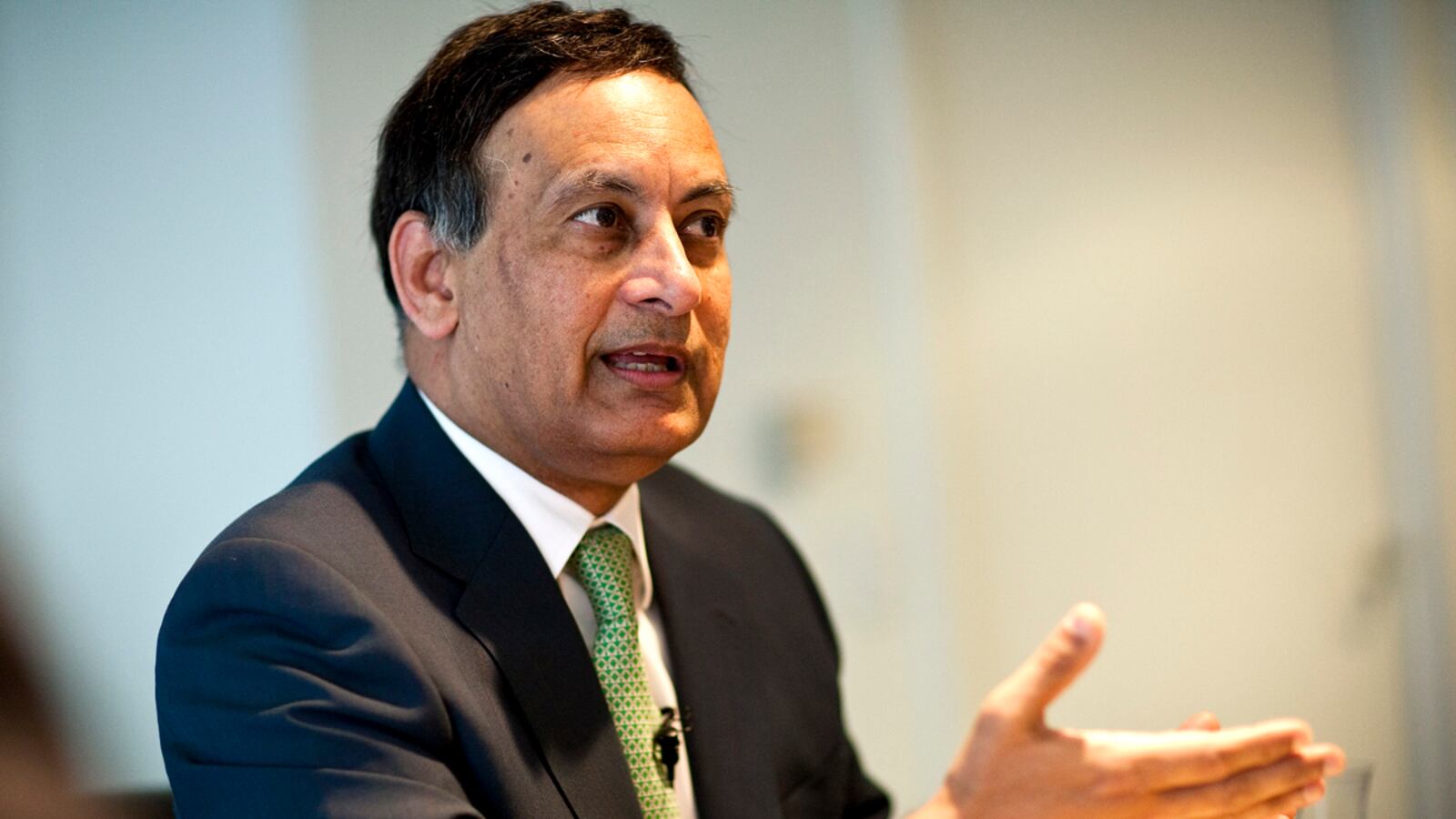 articles/2011/11/22/ambassador-husain-haqqani-s-exit-leaves-u-s-without-key-pakistan-ally/hussain-haqqani-pakistan-lake_kvtlgn
