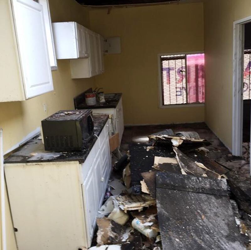 articles/2015/09/01/l-a-pot-dispensary-goes-up-in-smoke-after-recent-arson-attack/150901-chelin-fire2-embed_ablzmg