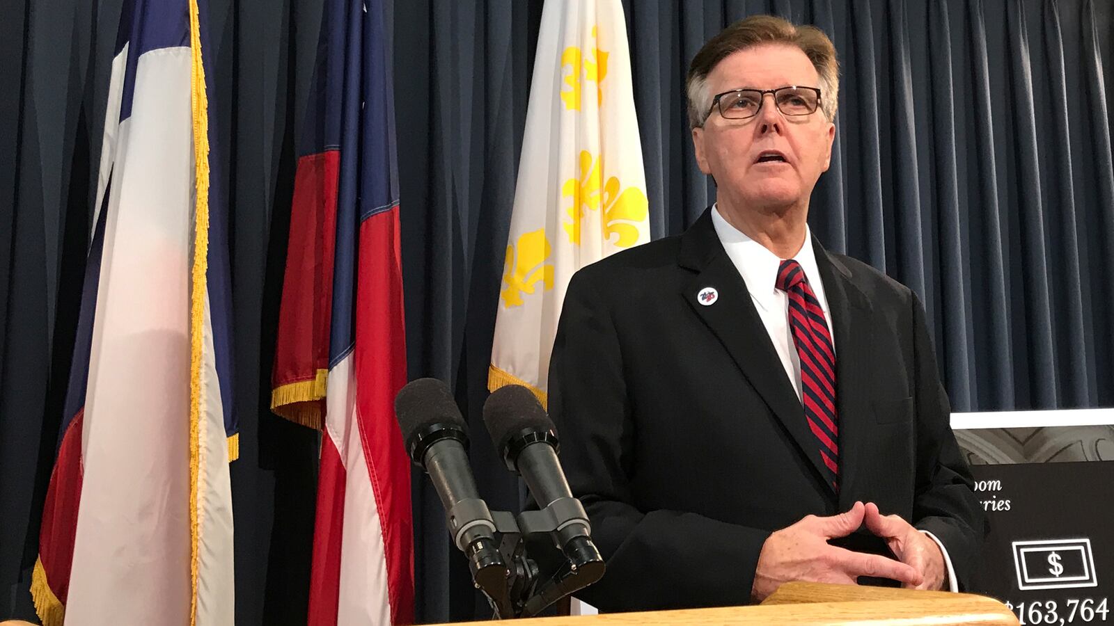 2017-07-17T000000Z_1517352499_RC1E02E1F860_RTRMADP_3_TEXAS-LGBT_lnj2my