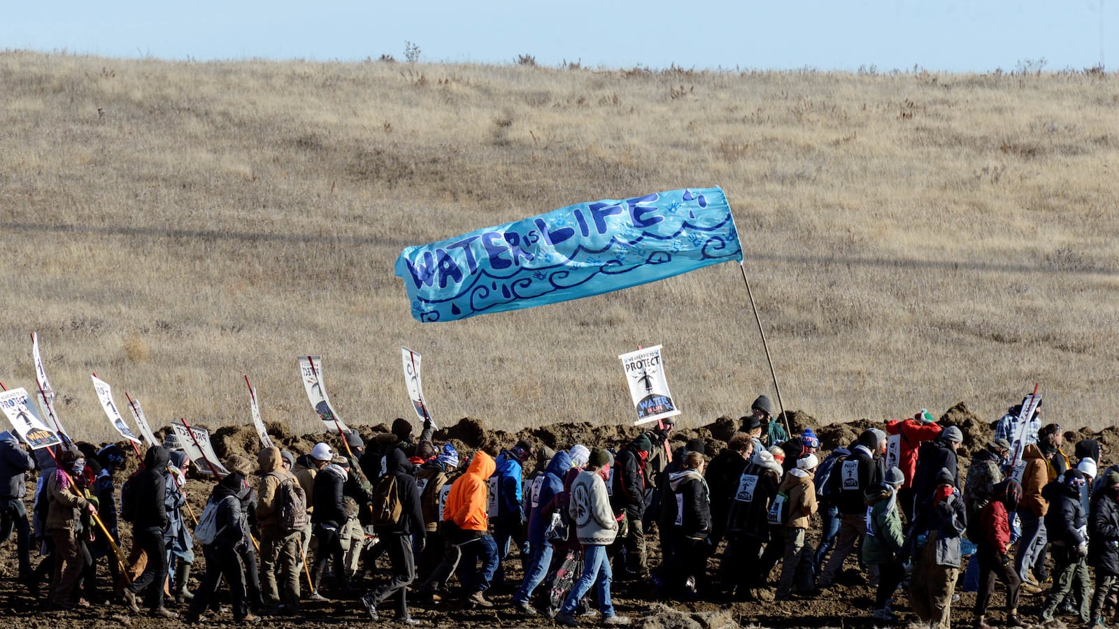 articles/2016/11/11/north-dakota-pipeline-protesters-win-a-battle-but-lose-the-war/161111-michaelson-dakota-pipeline-tease_my96xy