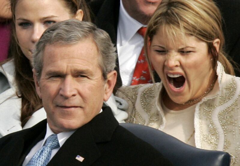 galleries/2009/04/25/inappropriate-yawns/yawns---jenna-bush_zcpaej