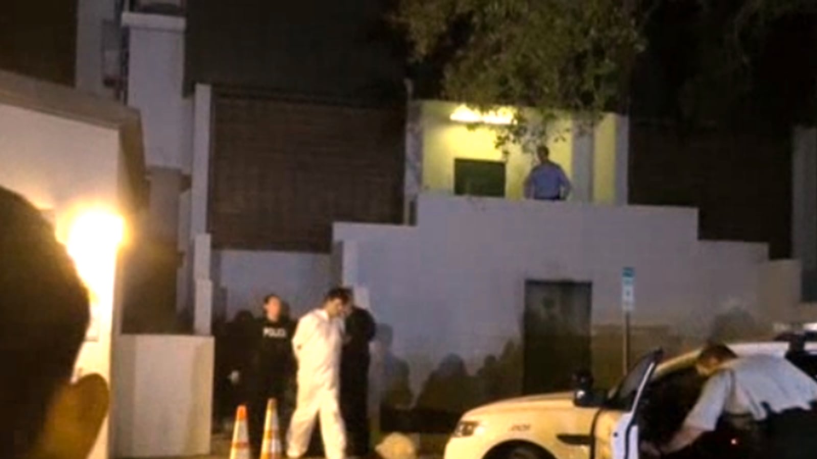 cheats/2015/01/08/florida-man-threw-daughter-from-bridge/150109-child-bridge-cheat_wcaqyf