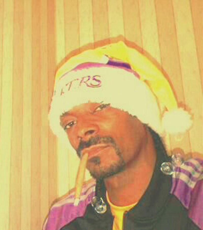 galleries/2010/12/30/best-celebrity-twit-pics/twitpi0102---snoop-dogg_j14qpl