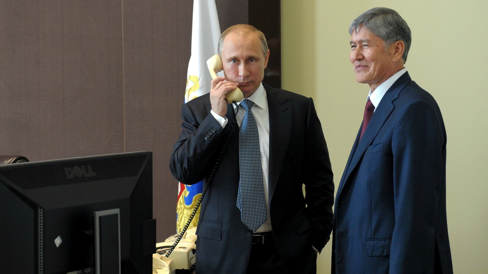 cheats/2014/08/11/nato-high-chance-of-russian-invasion/140811-nato-putin-cheat_yewa75