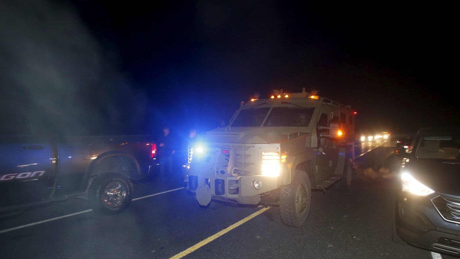 cheats/2016/01/28/3-more-arrests-at-oregon-wildlife-refuge/160128-3-arrests-oregon-standoff-cheat_fofnpw