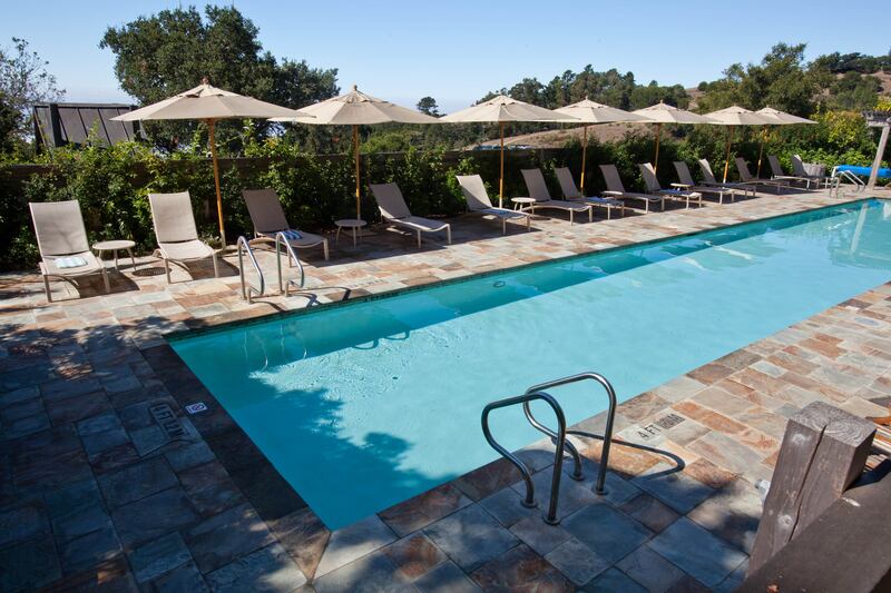 galleries/2014/05/03/nine-naughty-hotels-that-aren-t-afraid-of-a-little-nudity/140430-hotel-Ventana-Inn_tz2ppj