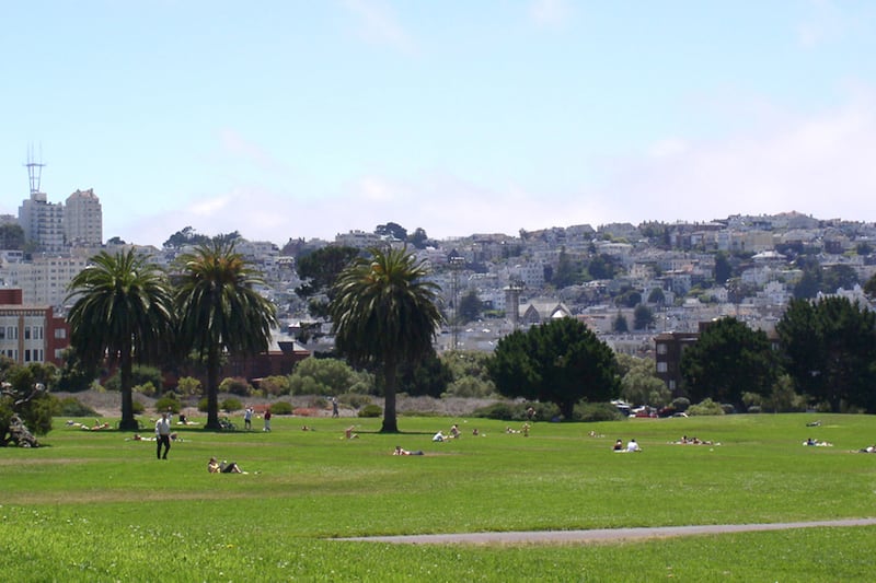 galleries/2013/09/01/nine-perfect-picnic-spots-around-the-world-photos/fort-mason-san-francisco-istockphoto_tvmioq
