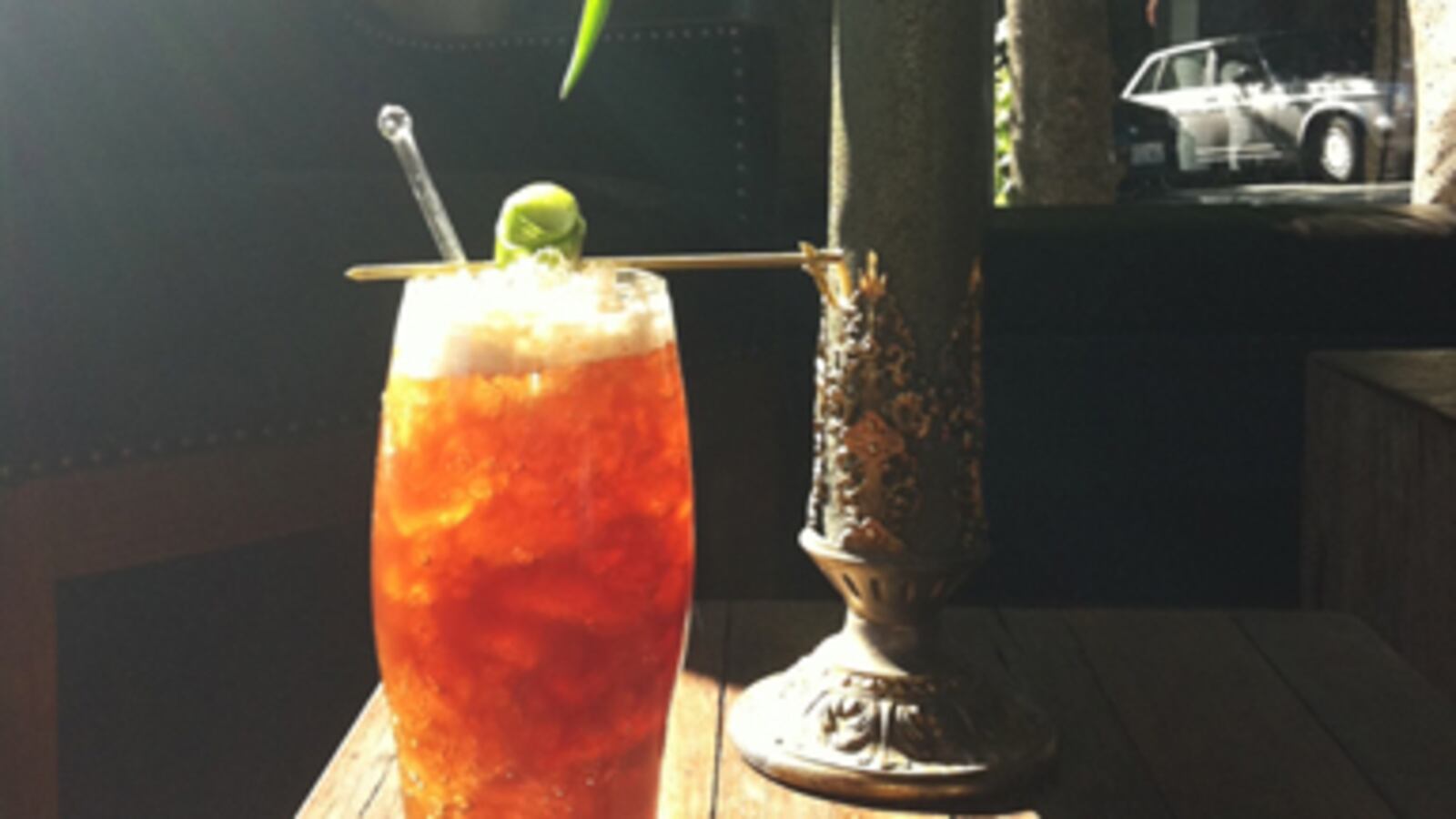 articles/2011/05/20/pirates-of-the-caribbean-4-a-film-inspired-cocktail-with-rum/brown-pirate-cocktails_181958_abekqk