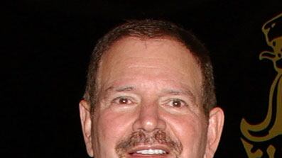 cheats/2009/08/28/dermtologist-well-aware-of-paternity/arnold-klein-1_redne1