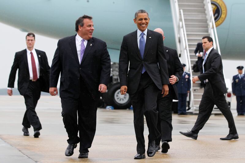 galleries/2013/05/28/barack-obama-and-chris-christie-s-jersey-shore-bromance-photos/obama-christie-2013-sandy3_w3dfi0