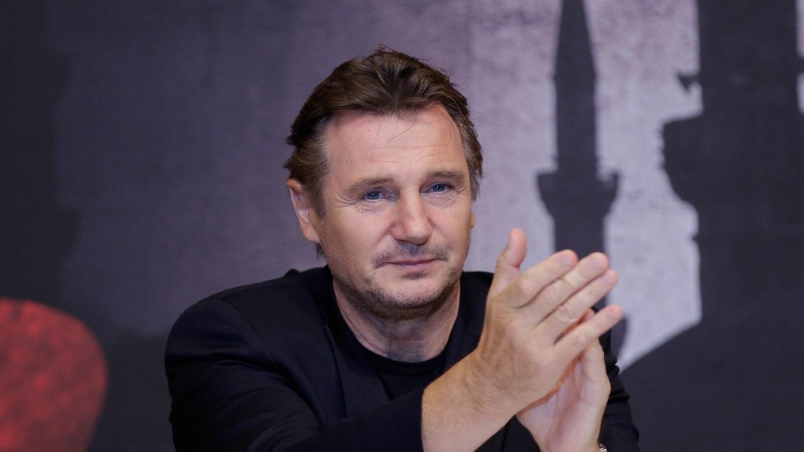 cheats/2012/10/07/taken-2-tops-box-office/liam-neeson-cheat_a5e2or