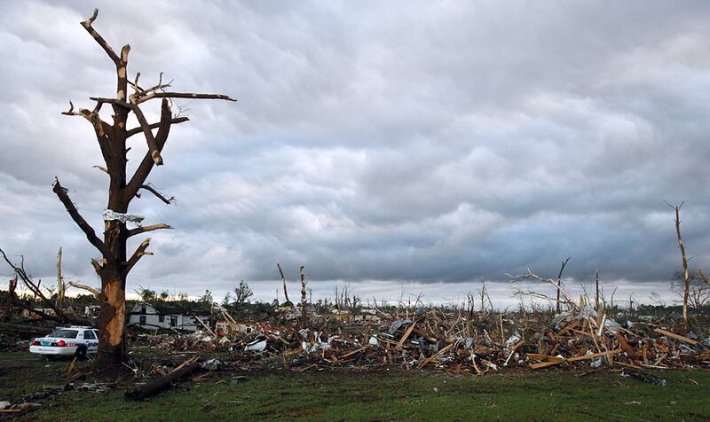 galleries/2011/04/28/tornadoes-kill-hundreds-in-the-south/tornado-8_soo31u