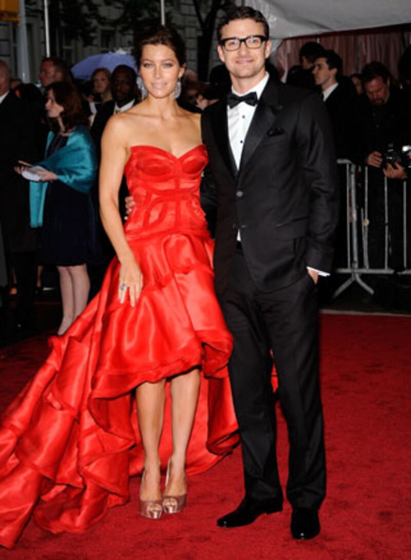 galleries/2009/05/05/the-ultimate-red-carpet/costume-gala---timberlake_tkttvw