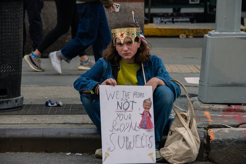 Over one hundred thousand people gather and march in Manhattan, New York City, on October 18, 2025, for the No Kings protest. Peaceful demonstrations take place across the country as millions advocate against the policies of the Trump Administration. No arrests are made in New York City. (Photo by Neil Constantine/NurPhoto)