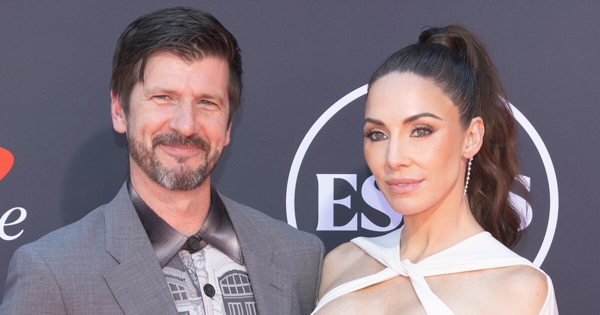 Whitney Cummings Engaged to Pro Skateboarder Chris Cole