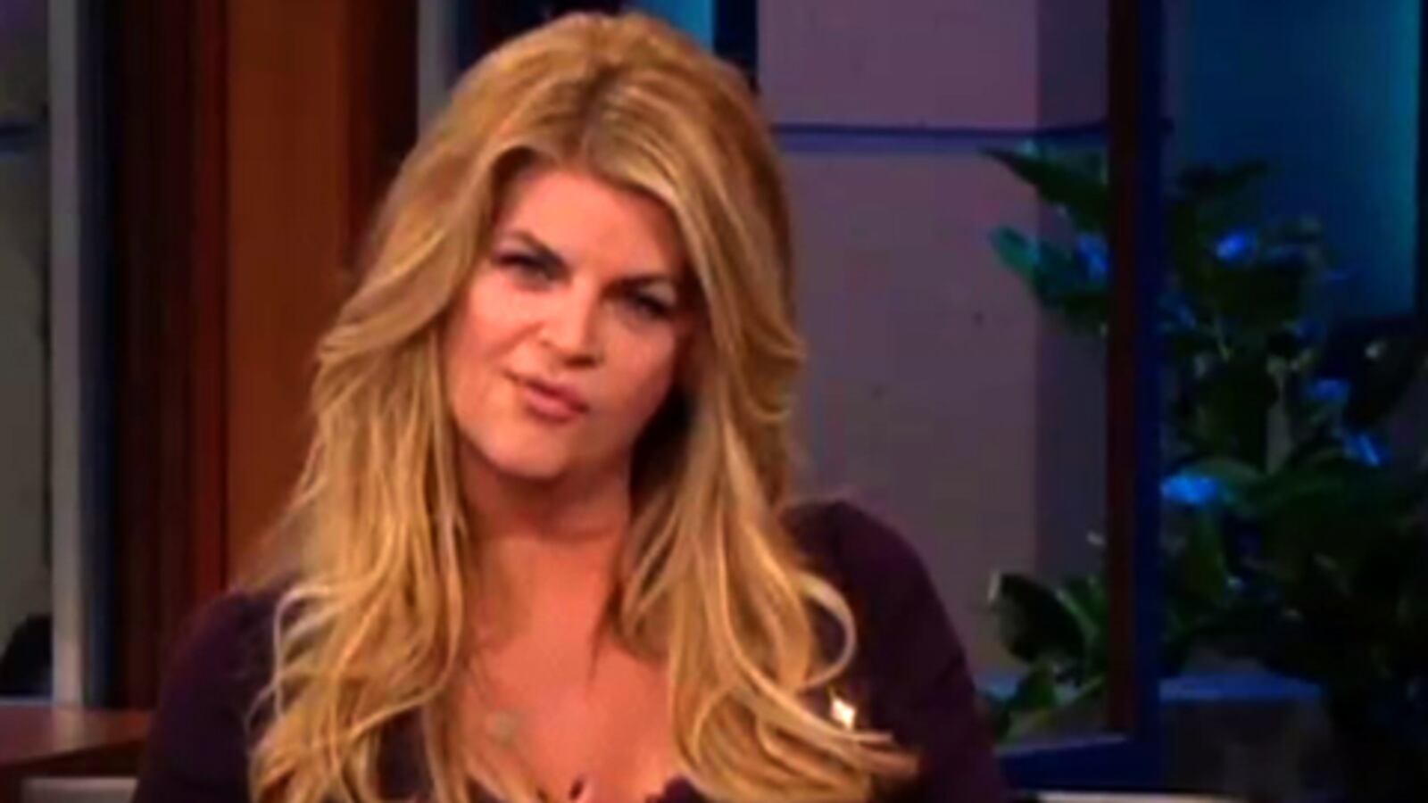 cheats/2013/02/15/kistie-alley-gets-new-sitcom/tonight-kirstie-alley-120_qxwlm5