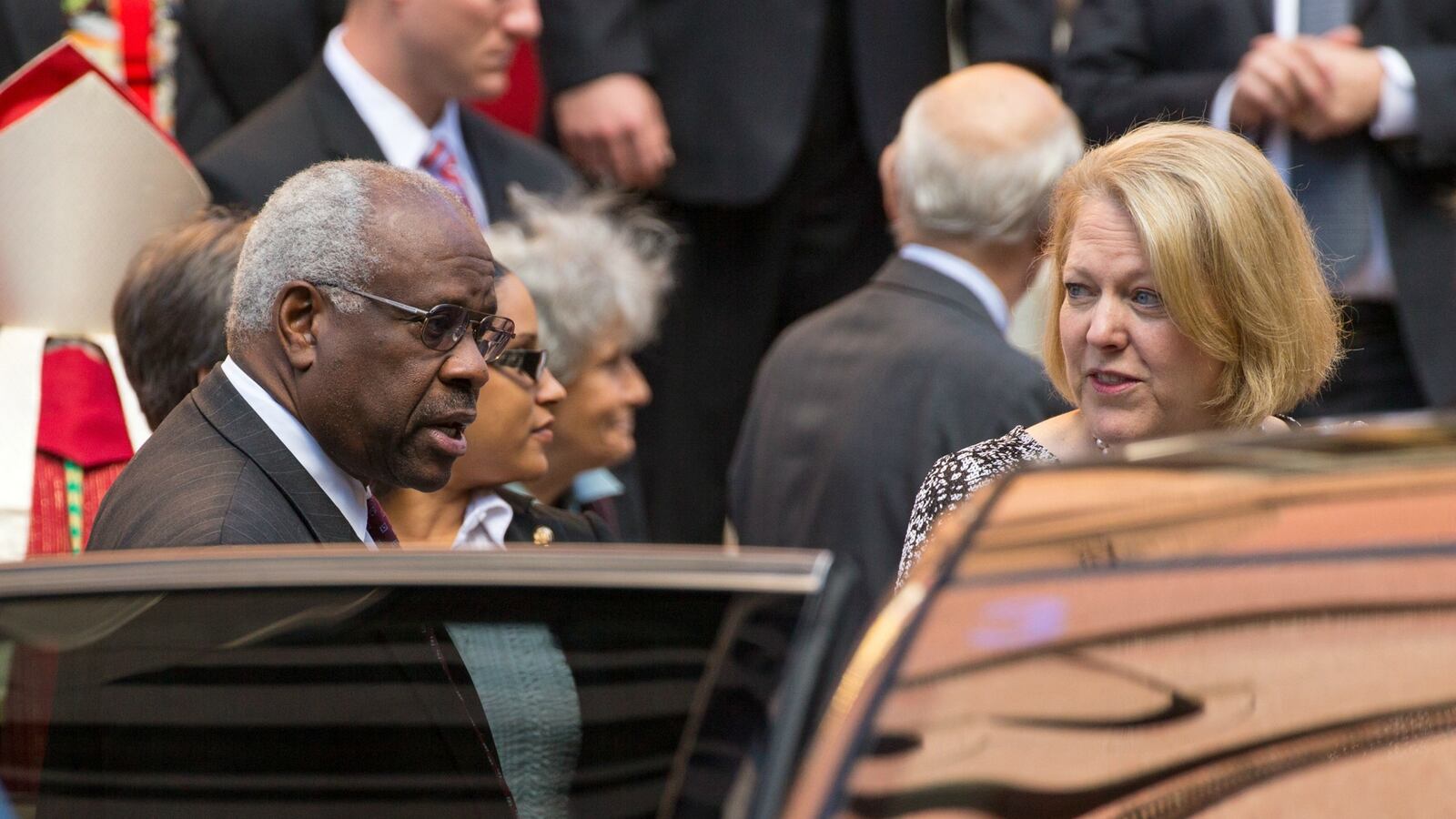 cheats/2015/11/17/ginni-thomas-endorses-ted-cruz/151117-thomas-cheat_hfd3ld