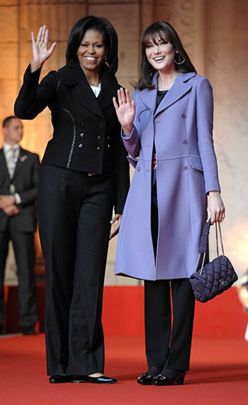 articles/2009/04/08/6-reasons-michelle-obama-outshined-carla-bruni/fraser-cavassoni-obama-bruni_21558_ae5yol