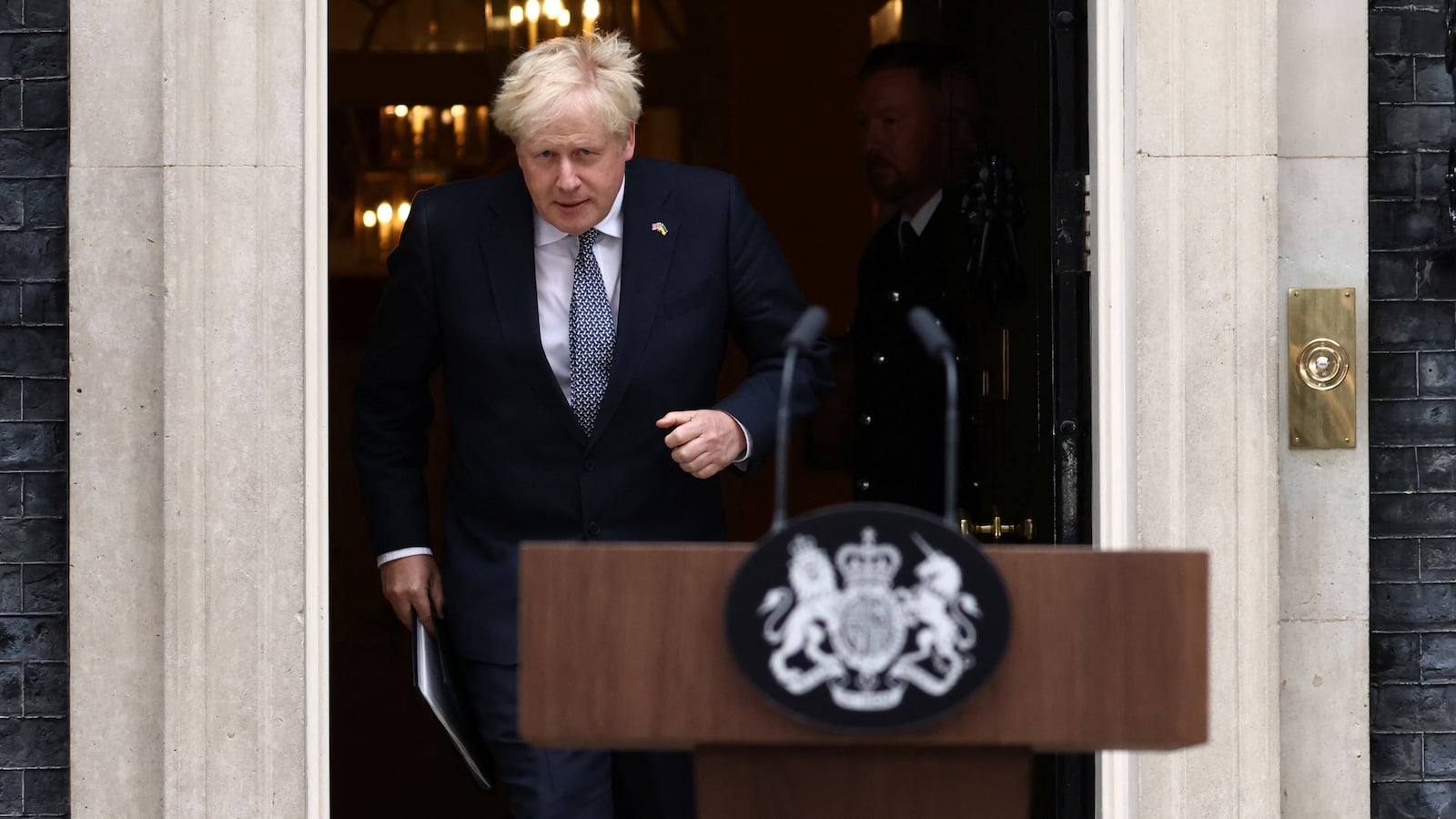 2022-07-07T131335Z_1311646423_RC207V9SJB6A_RTRMADP_3_BRITAIN-POLITICS_nqwr9i