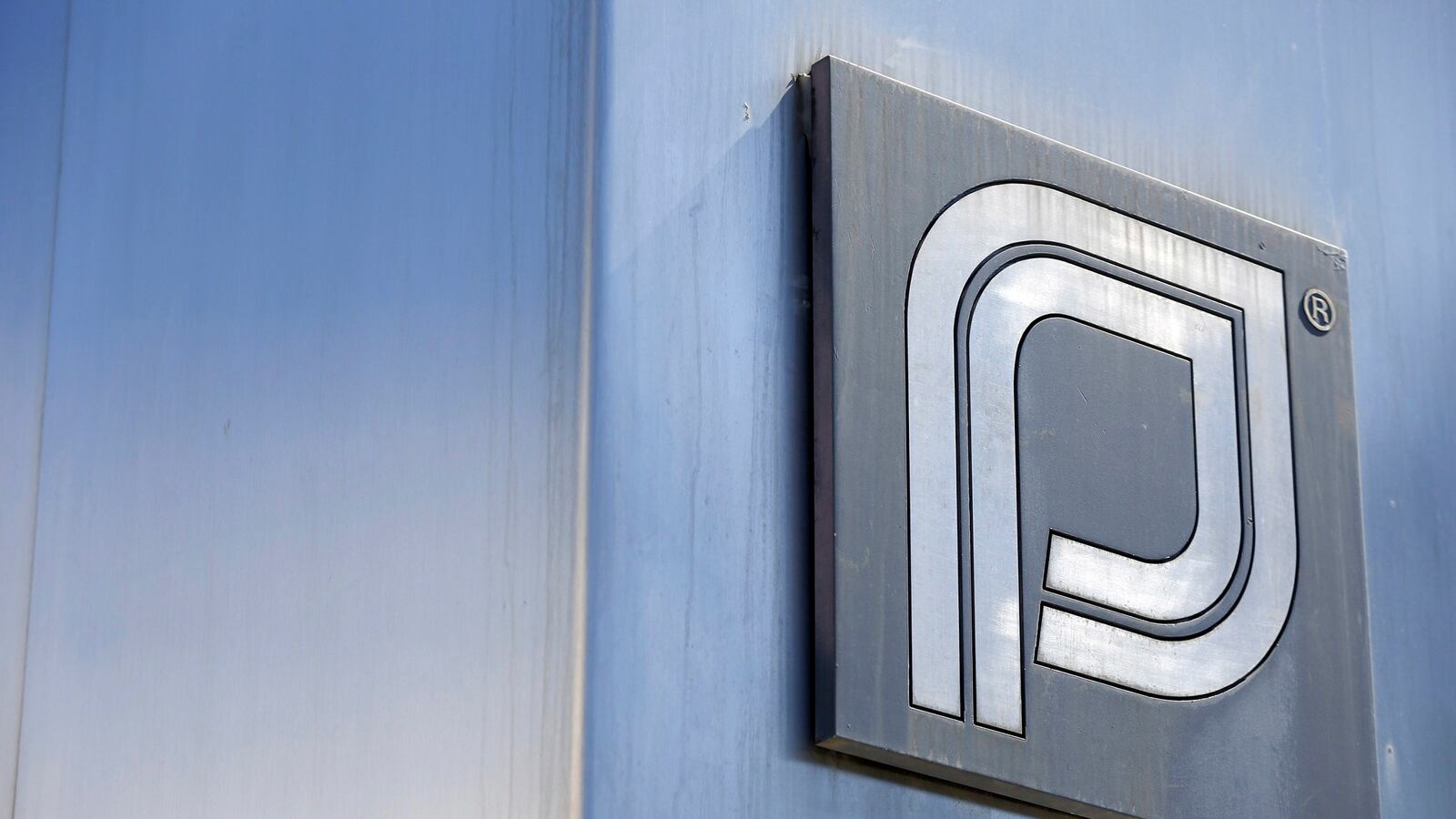 cheats/2015/07/27/hackers-dox-planned-parenthood-employees/150727-planned-parenthood-cheat_nx9vqy