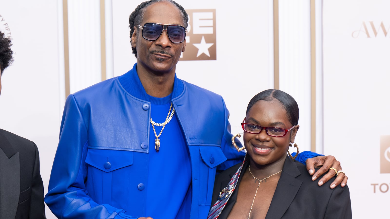 LOS ANGELES, CALIFORNIA - JUNE 9: (L-R) Jonathan Daviss, Snoop Dogg and Cori Broadus attend 2025 BET Awards at Peacock Theater on June 9, 2025 in Los Angeles, California. (Photo by Prince Williams/FilmMagic)