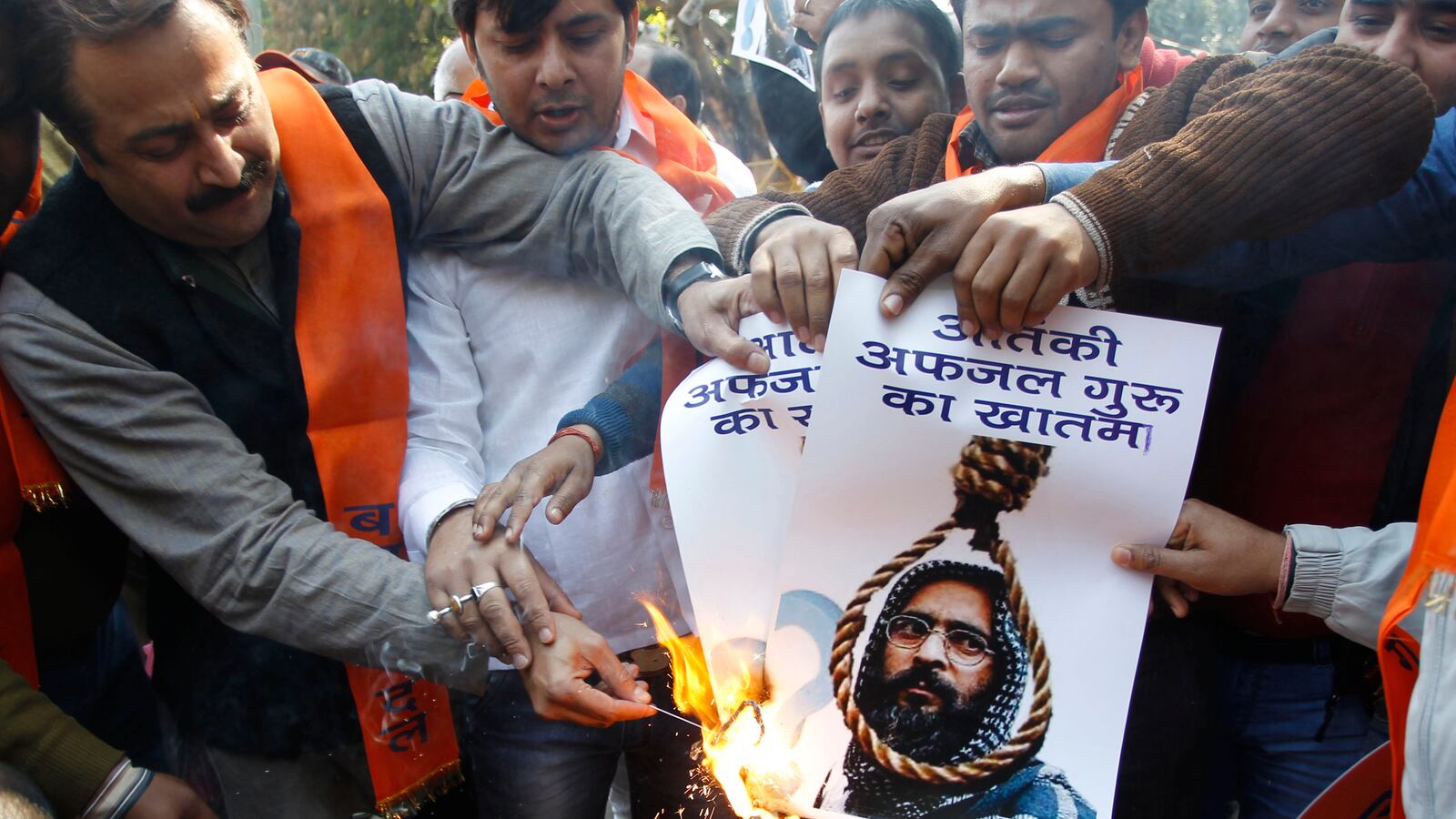 cheats/2013/02/09/india-hangs-man-linked-to-parliament-attack/130209-india-execution-parliment-cheat_ev1ovi