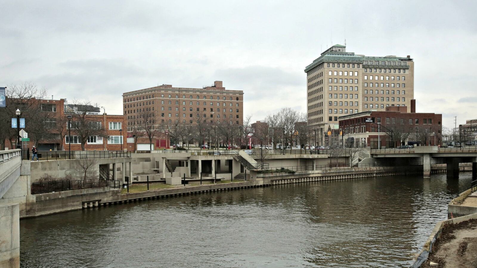 cheats/2016/01/05/governor-declares-flint-water-emergency/160105-flint-water-cheat_rbd4tb