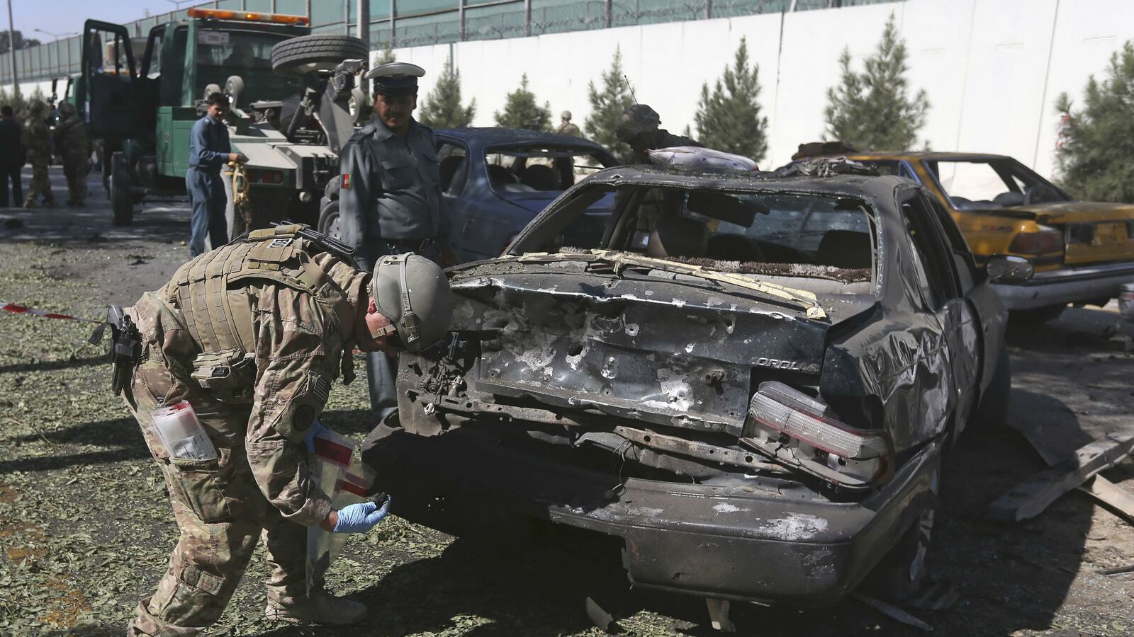 cheats/2014/09/16/kabul-suicide-bomber-kills-foreign-troops/140916-kabul-bombing-cheat_pi2pu4