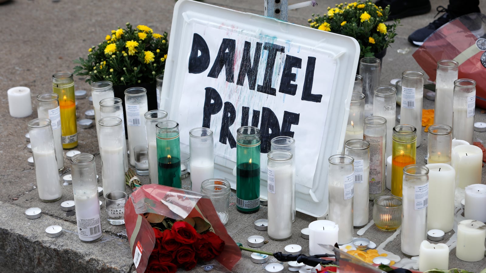 2020-09-03T194110Z_1540870256_RC27RI9TA1PZ_RTRMADP_3_GLOBAL-RACE-USA-ROCHESTER_gtm2lf