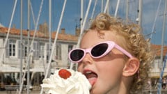 articles/2010/09/10/food-trends-food-barges-mofongo-urban-gardening-and-more/powers-food-trends---food-barge_qsqi8a