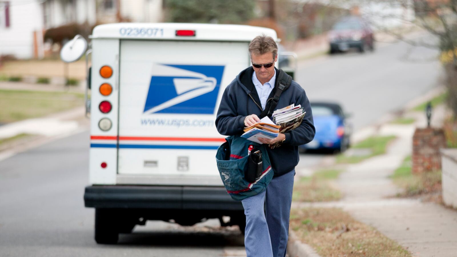 cheats/2011/12/05/postal-service-to-slow-delivery/us-postal-service-eliminates-next-day-mail-cs_eqhm3q