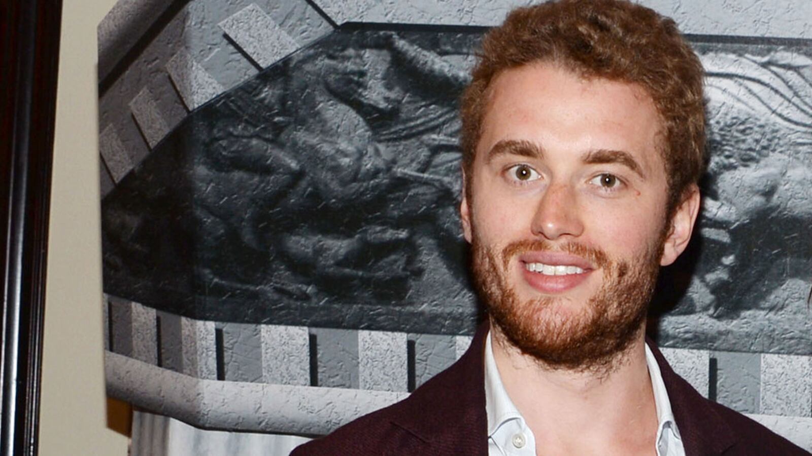 211118-Kirsch-Inigo-Philbrick-tease_fehrqj