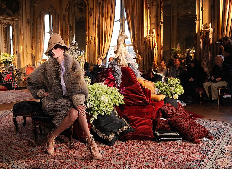 galleries/2011/03/06/john-galliano-collection-in-paris/galliano-paris-3_uax1ph