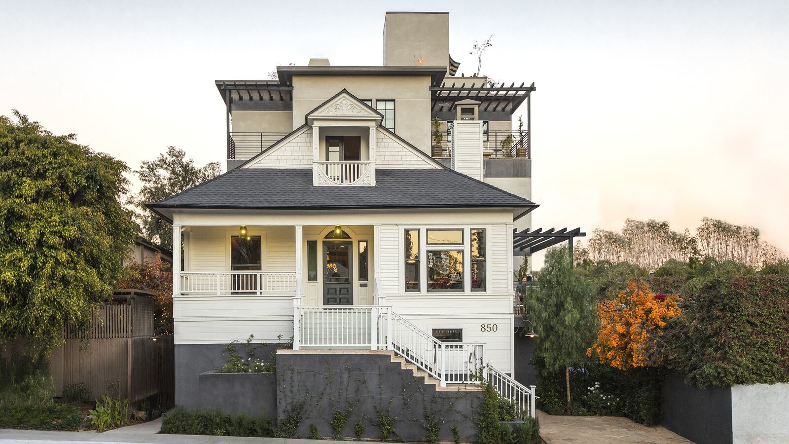 190623-hotel-850-svb-hero_r6d4qc