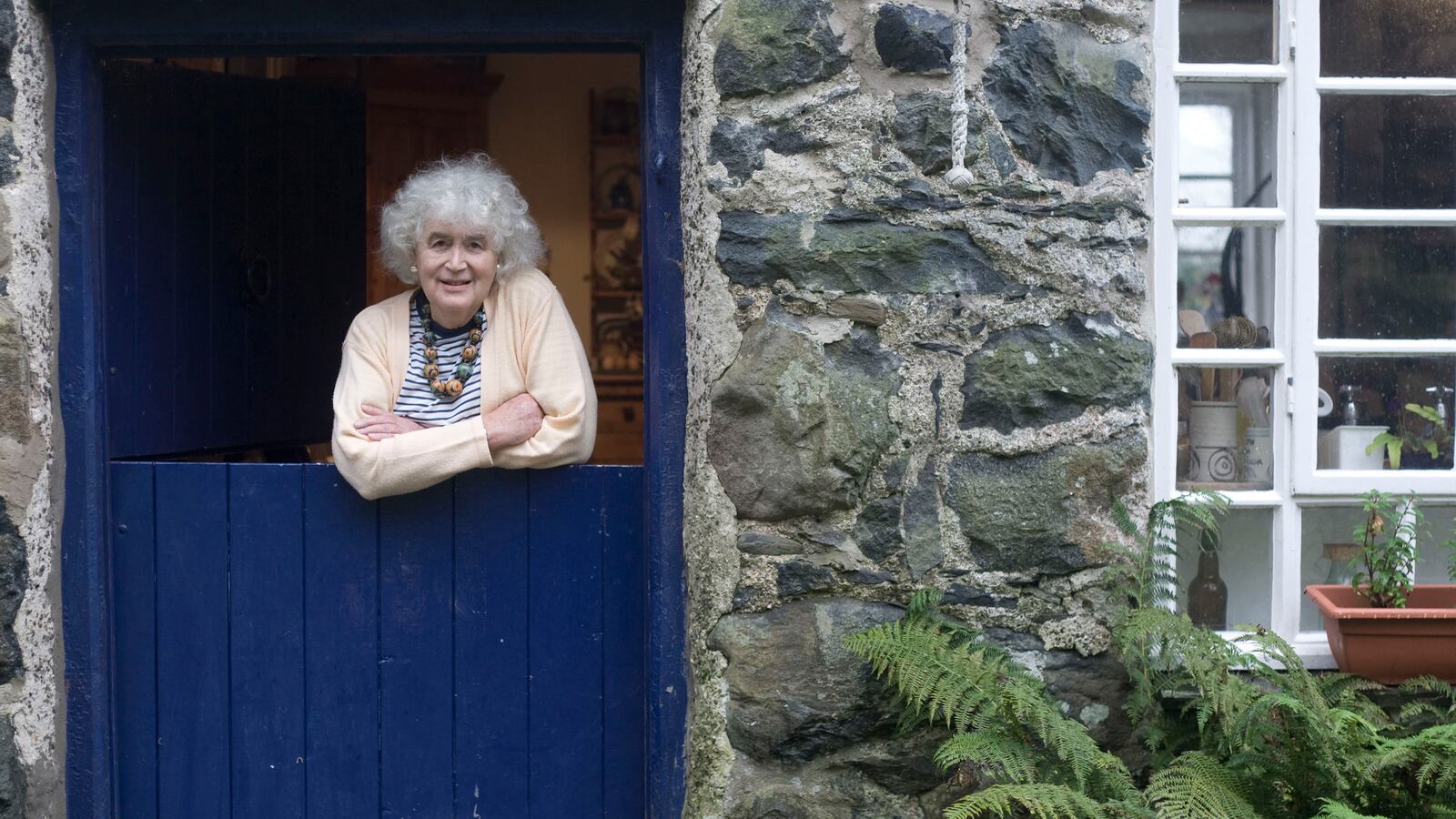 201123-odonnell-jan-morris-tease_mpuqrz